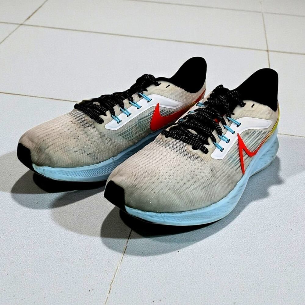 NIKE Air Zoom Pegasus Women's Light Gray w/Oragne Running Shoes - Size: 8 1/2